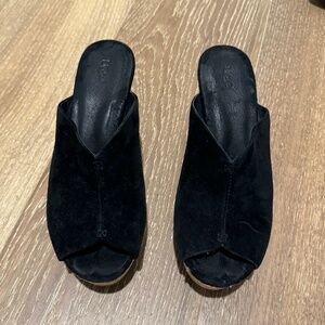 UGG  Dominique Black Suede Cork Platform Wedge 7